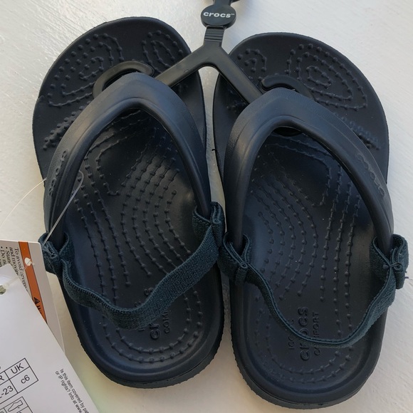 crocs navy blue flip flops